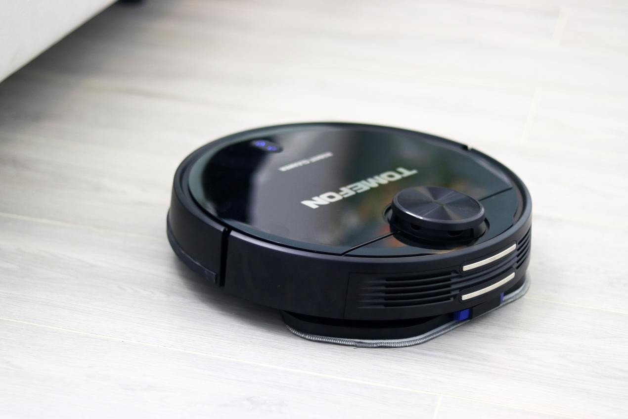 石头扫地机器人拿下全球销额第一 ，再推两款新品市场反映热烈