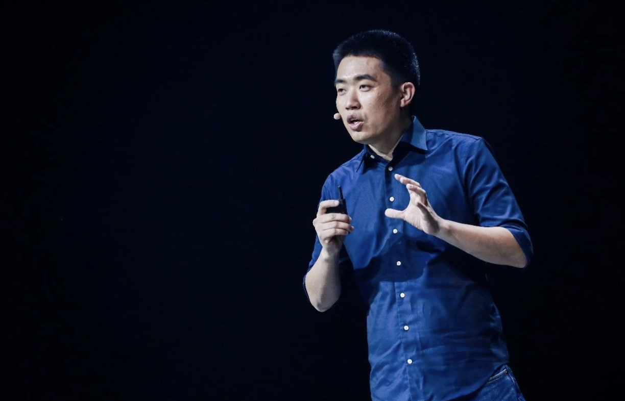 李开复谈大模型布局，十年内不套现