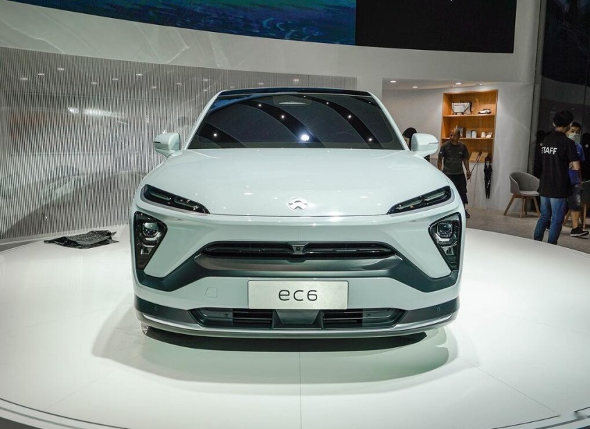 蔚来能源获15亿战略融资:换电模式被低估?