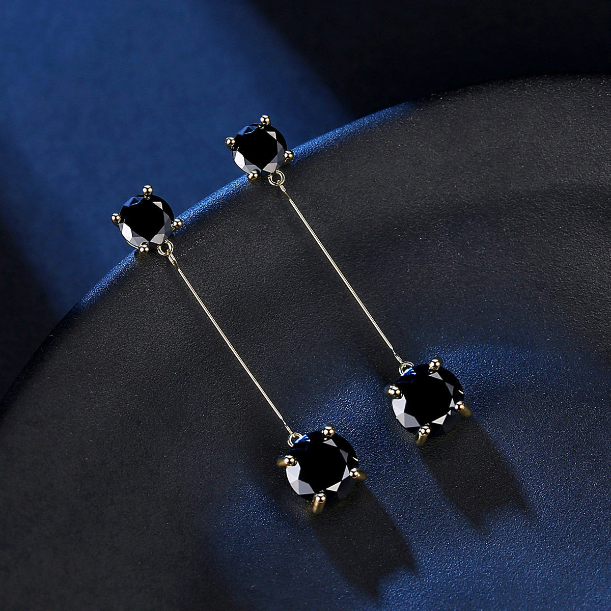 过气网红的资本梦 绿茶“四战”IPO