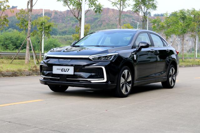 北汽新能源百亿元引战投引发猜想