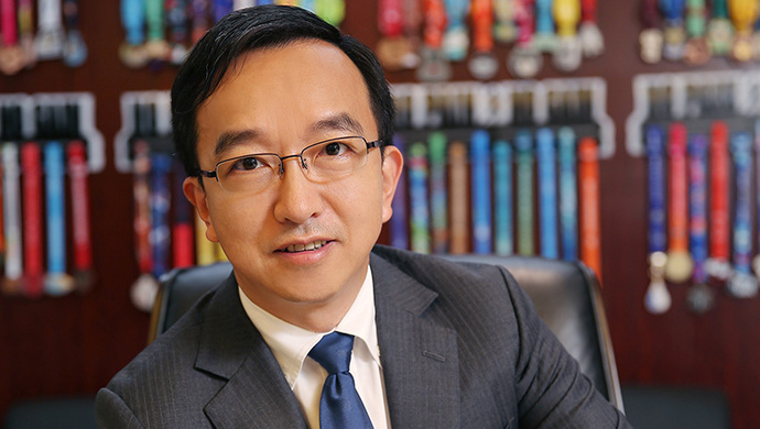 屠光绍：上海打造科创、金融“双中心”需构建新的桥梁