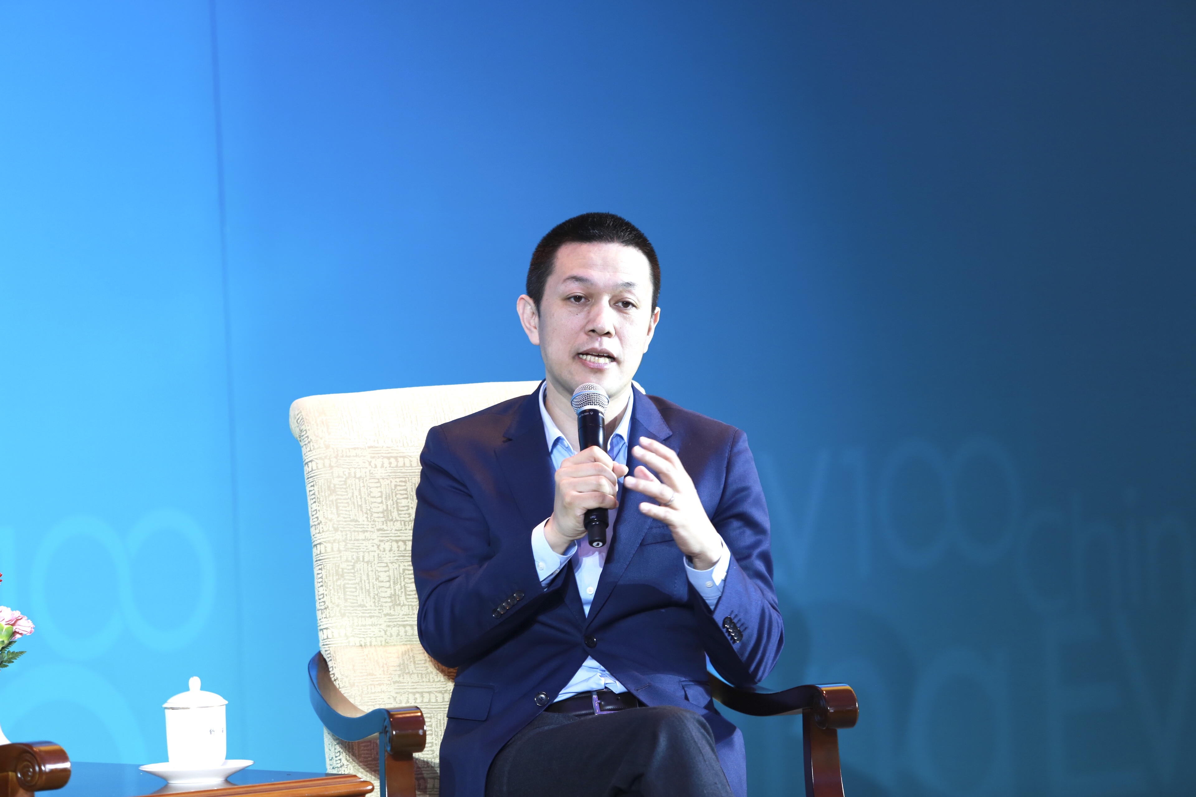 李斌首度回应“好人论”:过去十年,我让二十多个VP走人了