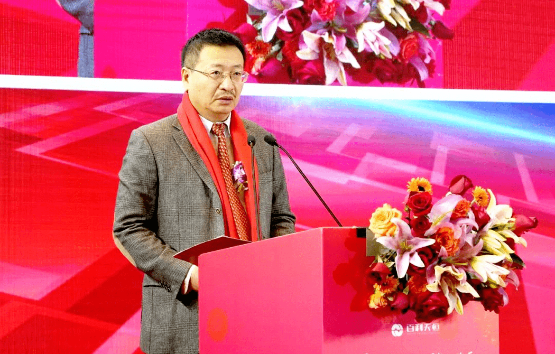 “新首富”密码：从朱义到陈天石，资本市场为何对新经济“高看一眼”
